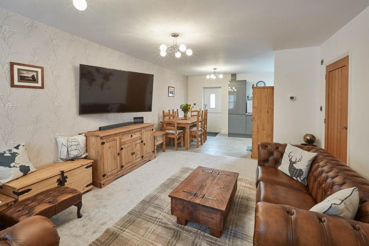 Host & - No 5 Hoggarths Yard Holiday home *